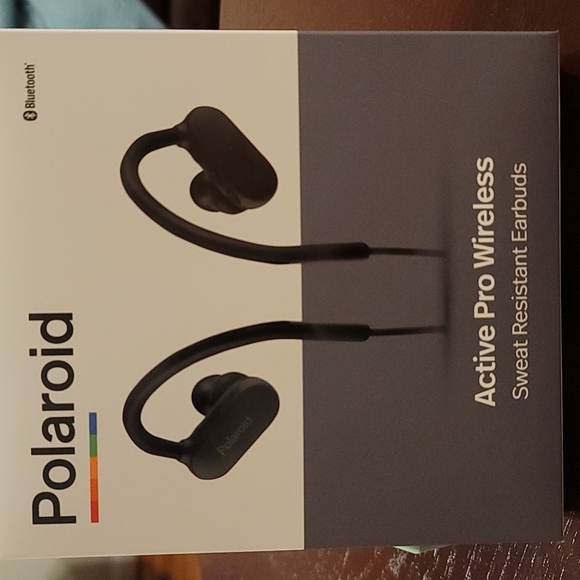 3/$18 Wireless earbuds - Picture 2 of 9